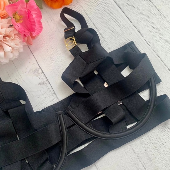 32DDD /32D Victoria secret bra NWT - Picture 8 of 9